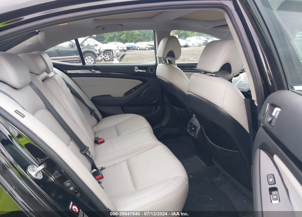 2014 KIA CADENZA LIMITED VIN: KNALN4D76E5142311