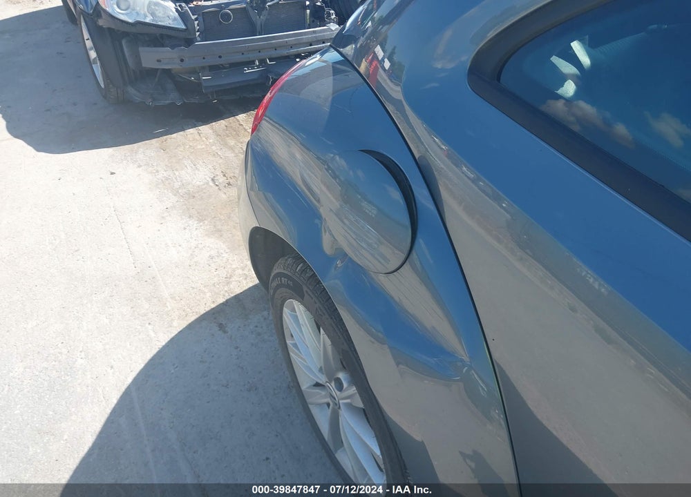 2017 VOLKSWAGEN BEETLE 1.8T SE/1.8T SEL VIN: 3VWJ17AT6HM625964