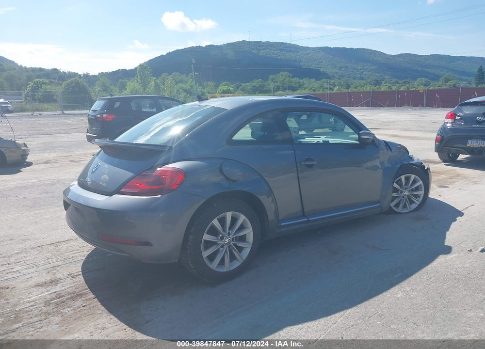 2017 VOLKSWAGEN BEETLE 1.8T SE/1.8T SEL VIN: 3VWJ17AT6HM625964