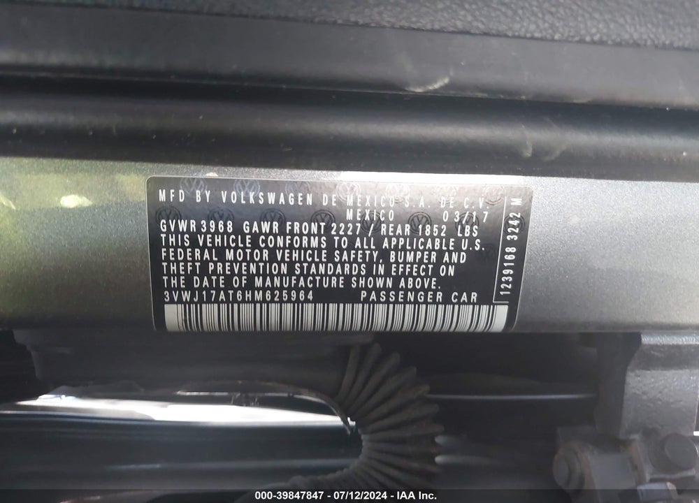 2017 VOLKSWAGEN BEETLE 1.8T SE/1.8T SEL VIN: 3VWJ17AT6HM625964