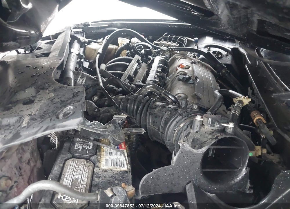 2010 HONDA ACCORD 2.4 LX-P VIN: 1HGCP2F43AA087470