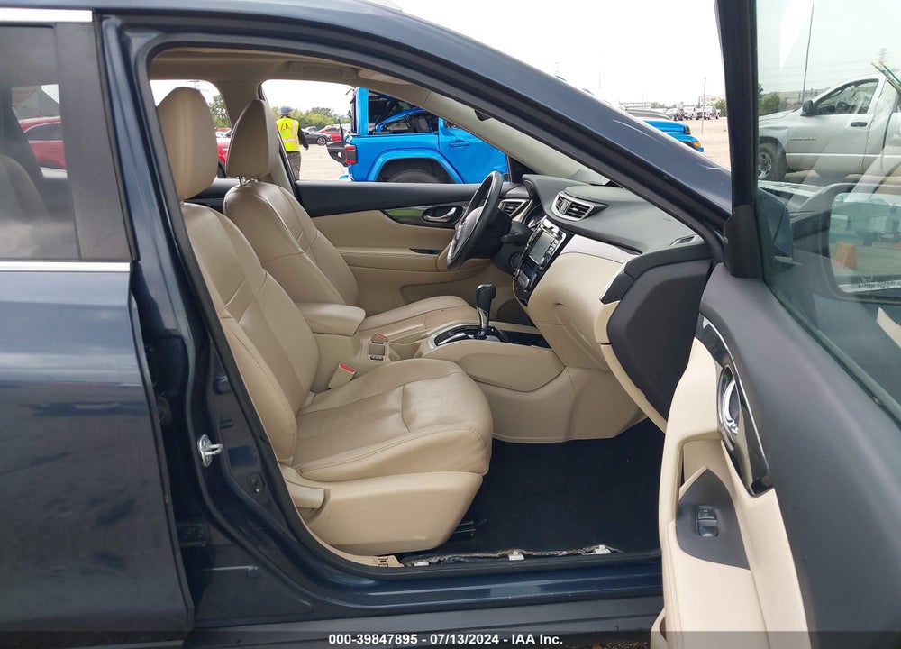 2016 NISSAN ROGUE SL VIN: 5N1AT2MV2GC890406