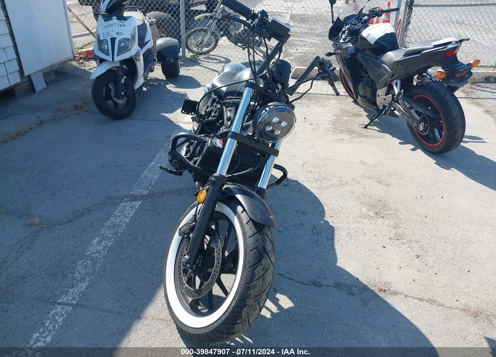 2022 HONDA CMX300 A VIN: MLHNC5356N5500463