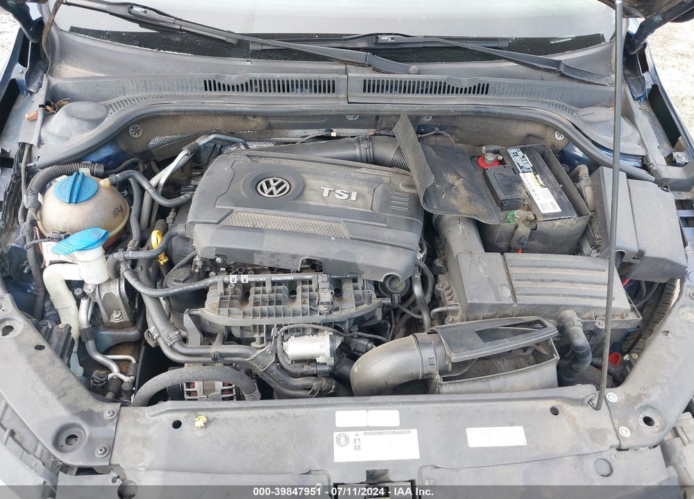 2014 VOLKSWAGEN JETTA VIN: 3VWD17AJ7EM326362
