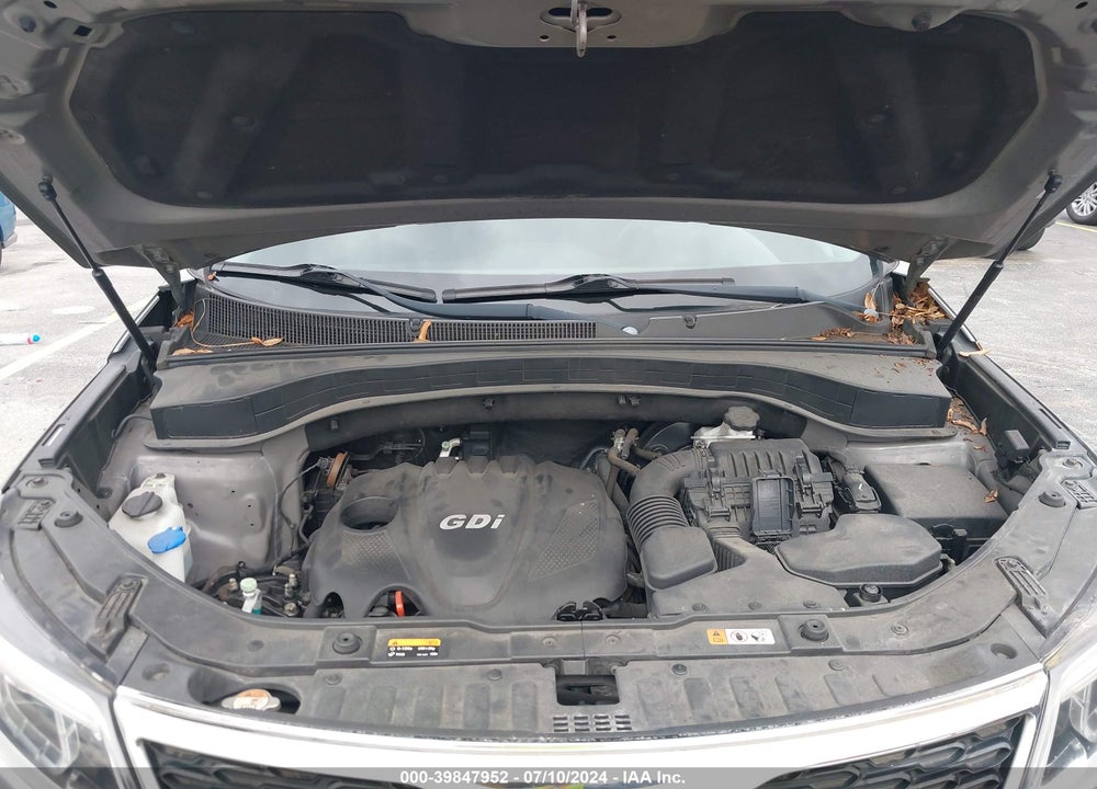 2014 KIA SORENTO LX VIN: 5XYKT3A65EG507336