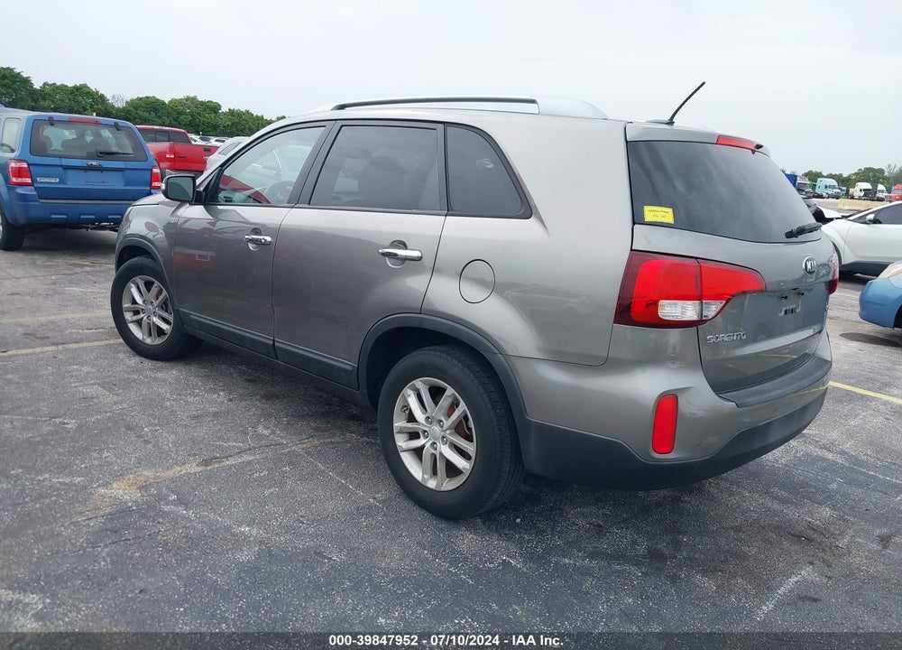 2014 KIA SORENTO LX VIN: 5XYKT3A65EG507336