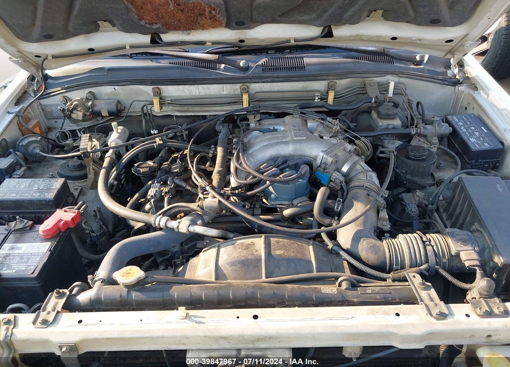 1997 NISSAN PATHFINDER LE/XE VIN: JN8AR05S1VW109113