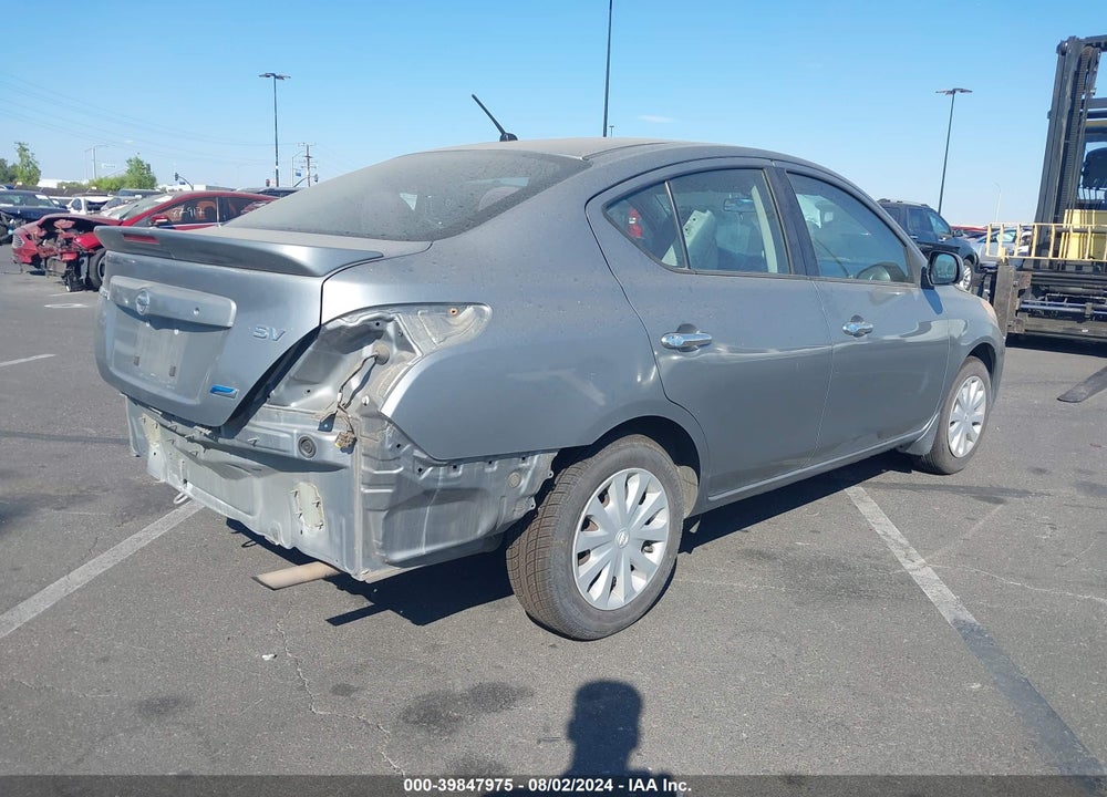 2014 NISSAN VERSA 1.6 SV VIN: 3N1CN7AP8EL816017