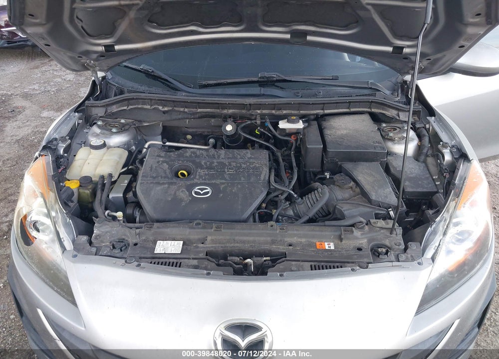 2011 MAZDA 3 I SPORT VIN: JM1BL1UF7B1418105
