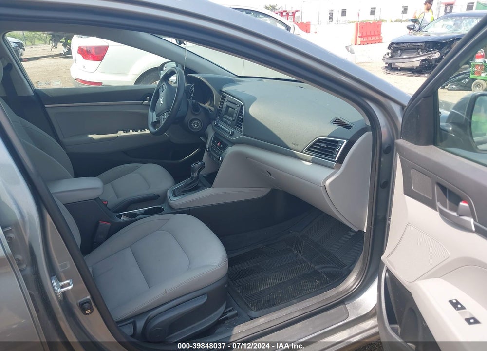 2017 HYUNDAI ELANTRA SE VIN: KMHD74LF9HU354197