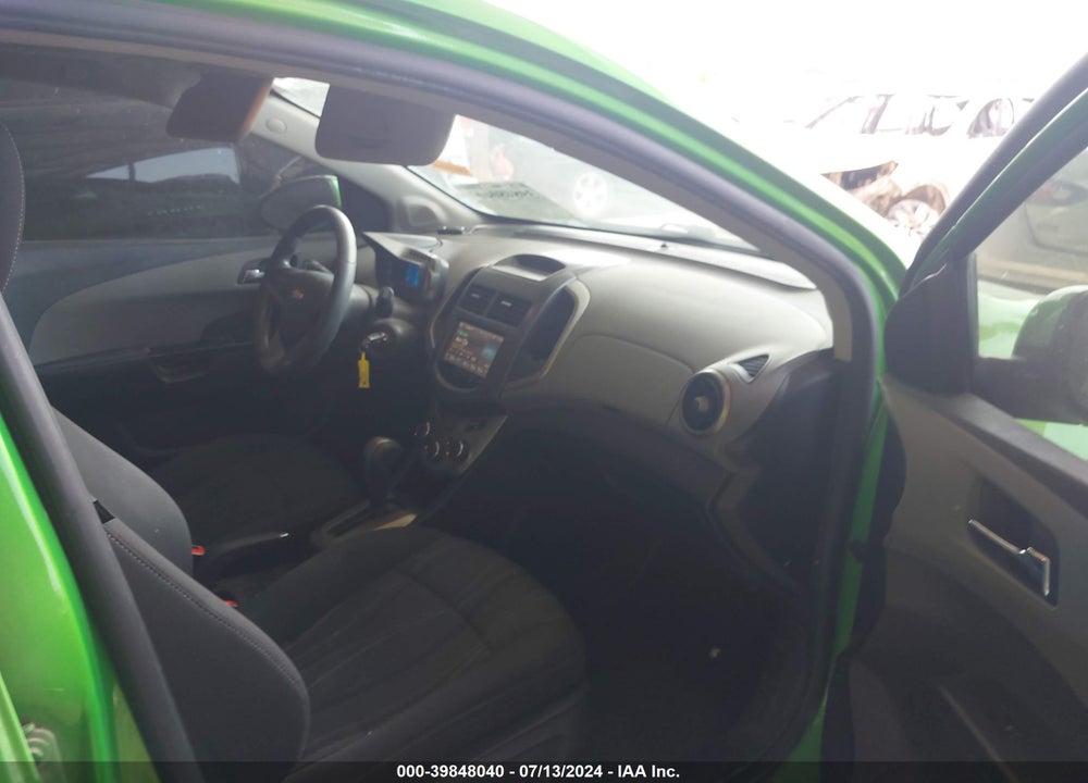 2015 CHEVROLET SONIC LT AUTO VIN: 1G1JC6SB4F4131844
