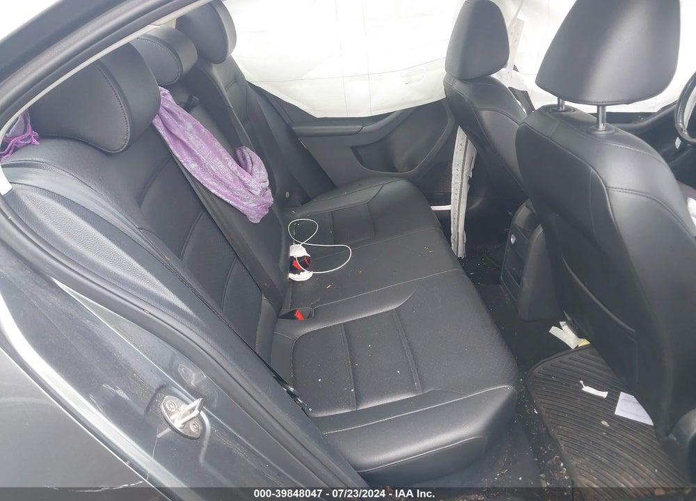 2017 VOLKSWAGEN JETTA VIN: 3VWDB7AJ2HM264239