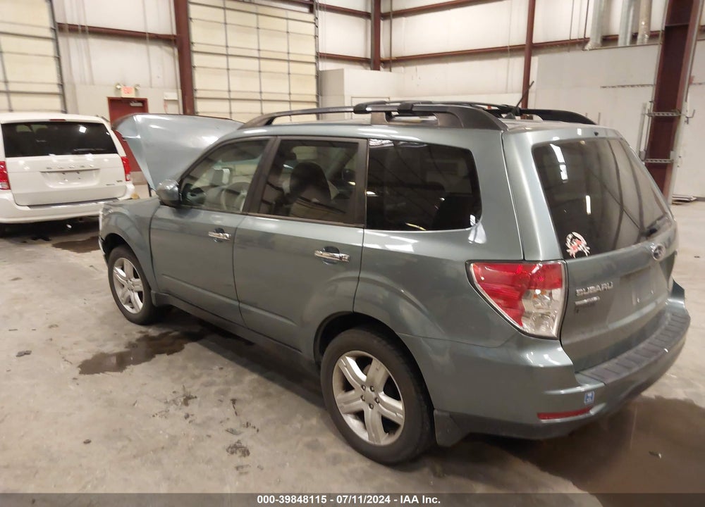 2010 SUBARU FORESTER 2.5X PREMIUM VIN: JF2SH6CC6AH807086