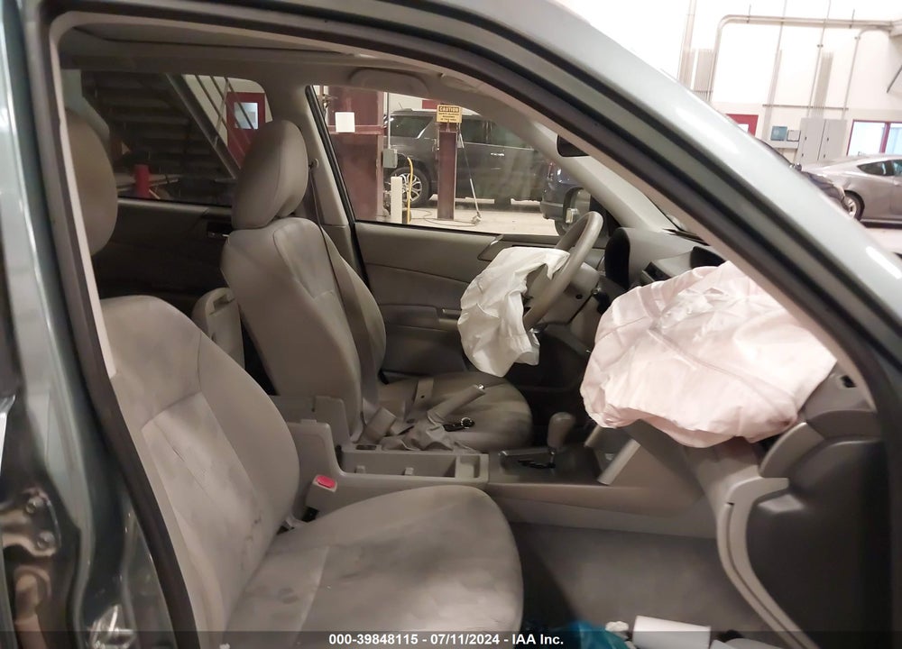 2010 SUBARU FORESTER 2.5X PREMIUM VIN: JF2SH6CC6AH807086