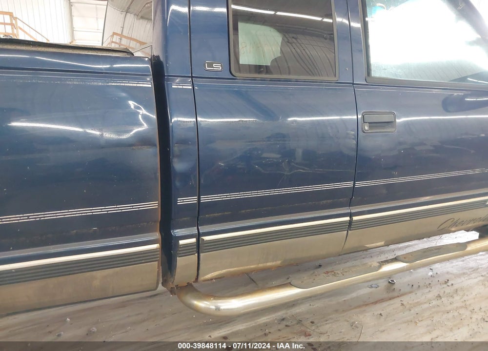 1999 CHEVROLET K1500 LS VIN: 1GCEK19R6XR140227