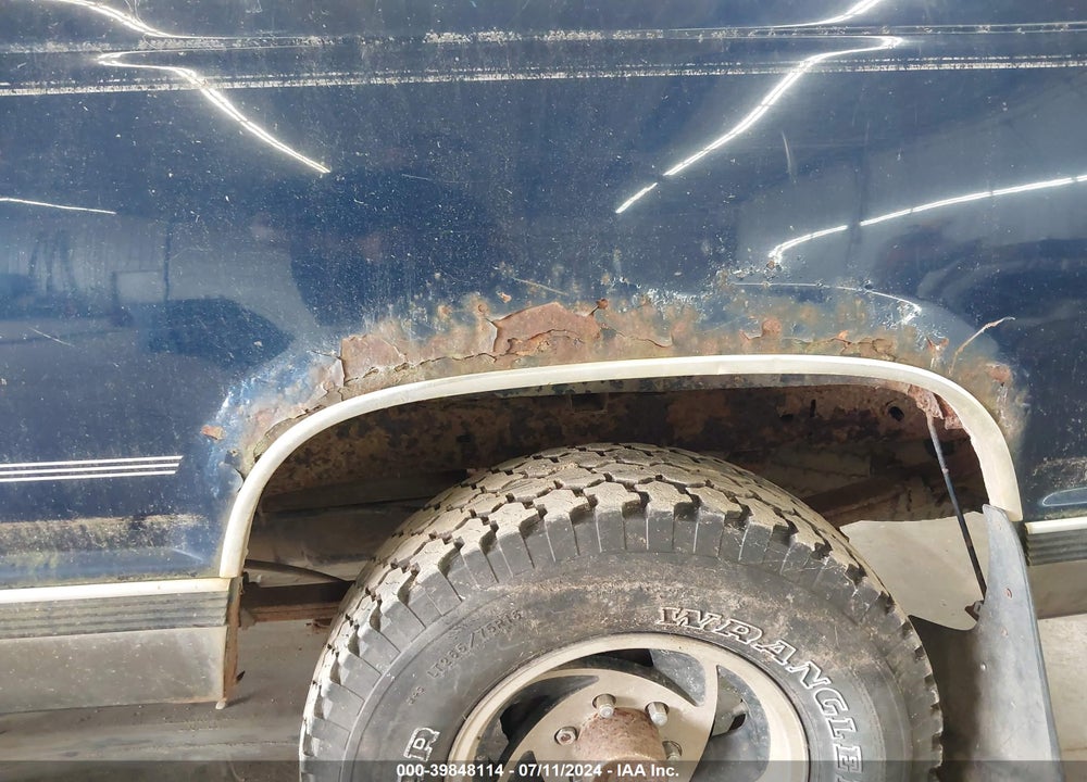 1999 CHEVROLET K1500 LS VIN: 1GCEK19R6XR140227