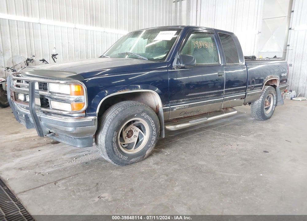 1999 CHEVROLET K1500 LS VIN: 1GCEK19R6XR140227