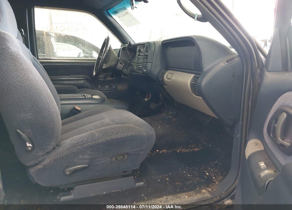 1999 CHEVROLET K1500 LS VIN: 1GCEK19R6XR140227