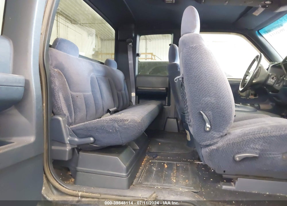 1999 CHEVROLET K1500 LS VIN: 1GCEK19R6XR140227