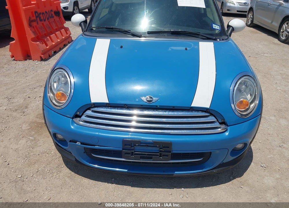 2013 MINI HARDTOP COOPER VIN: WMWSU3C56DT373504