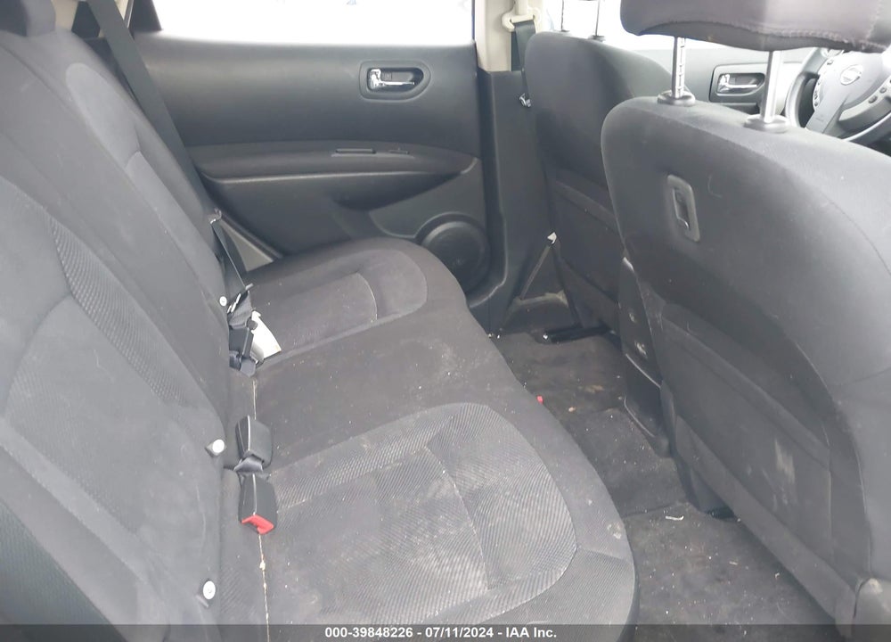 2015 NISSAN ROGUE SELECT S VIN: JN8AS5MTXFW151552