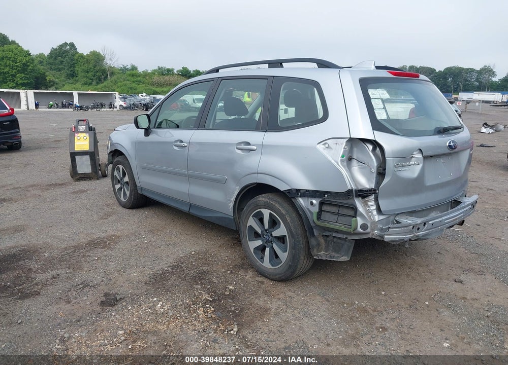 2018 SUBARU FORESTER 2.5I VIN: JF2SJABC3JH466836