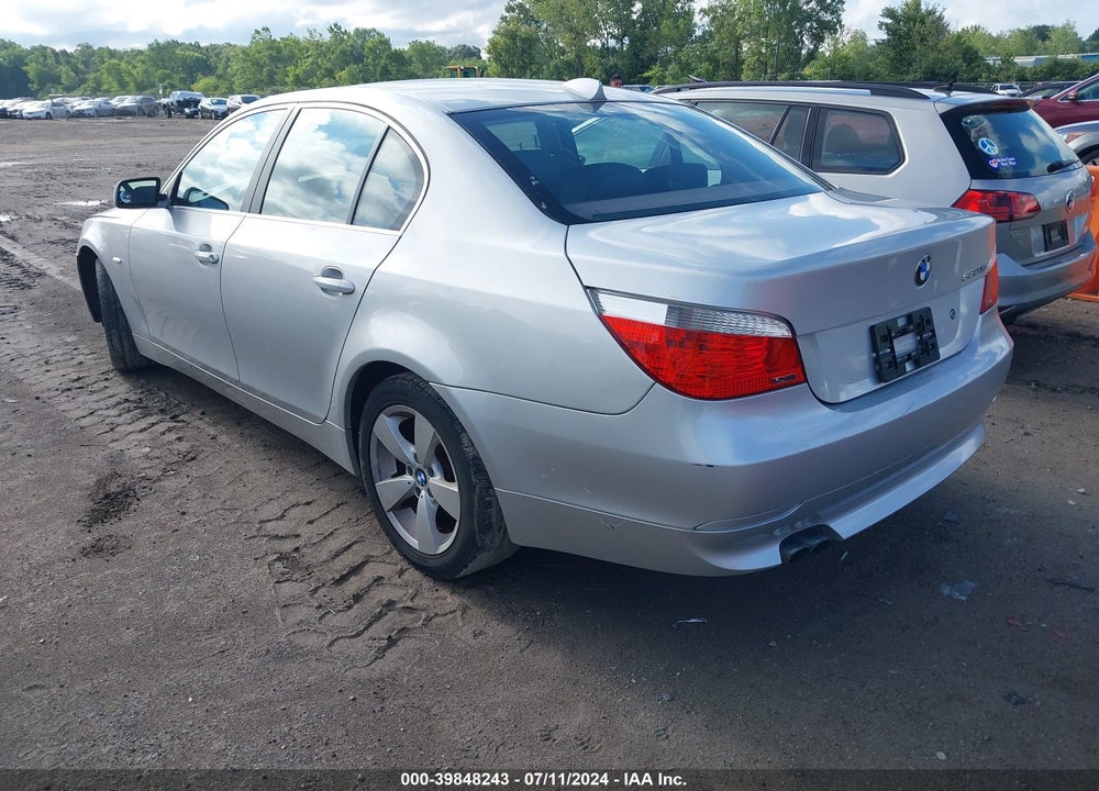 2007 BMW 530XI VIN: WBANF73587CU25010