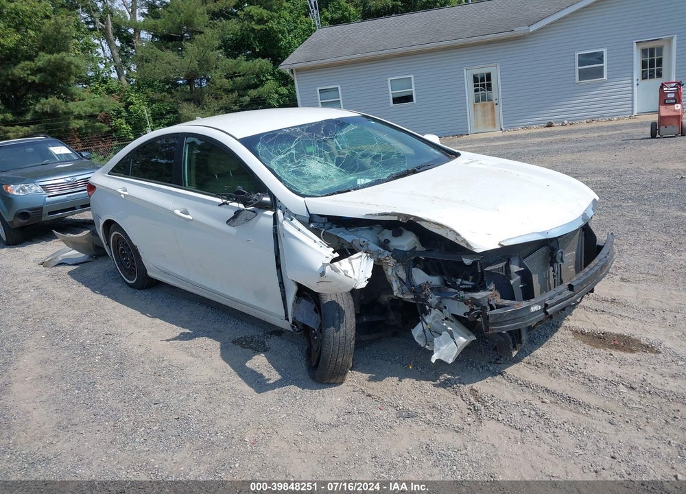 2012 HYUNDAI SONATA GLS VIN: 5NPEB4AC3CH312353