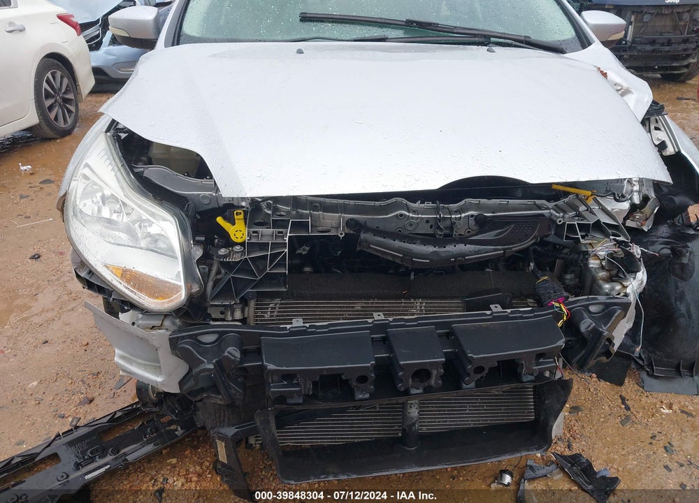 2014 FORD FOCUS SE VIN: 1FADP3F26EL357038