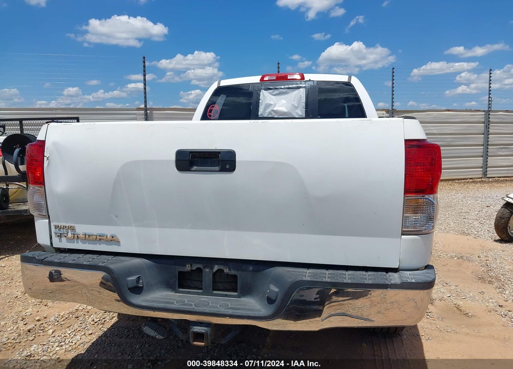 2011 TOYOTA TUNDRA GRADE 5.7L V8 VIN: 5TFRY5F15BX101767