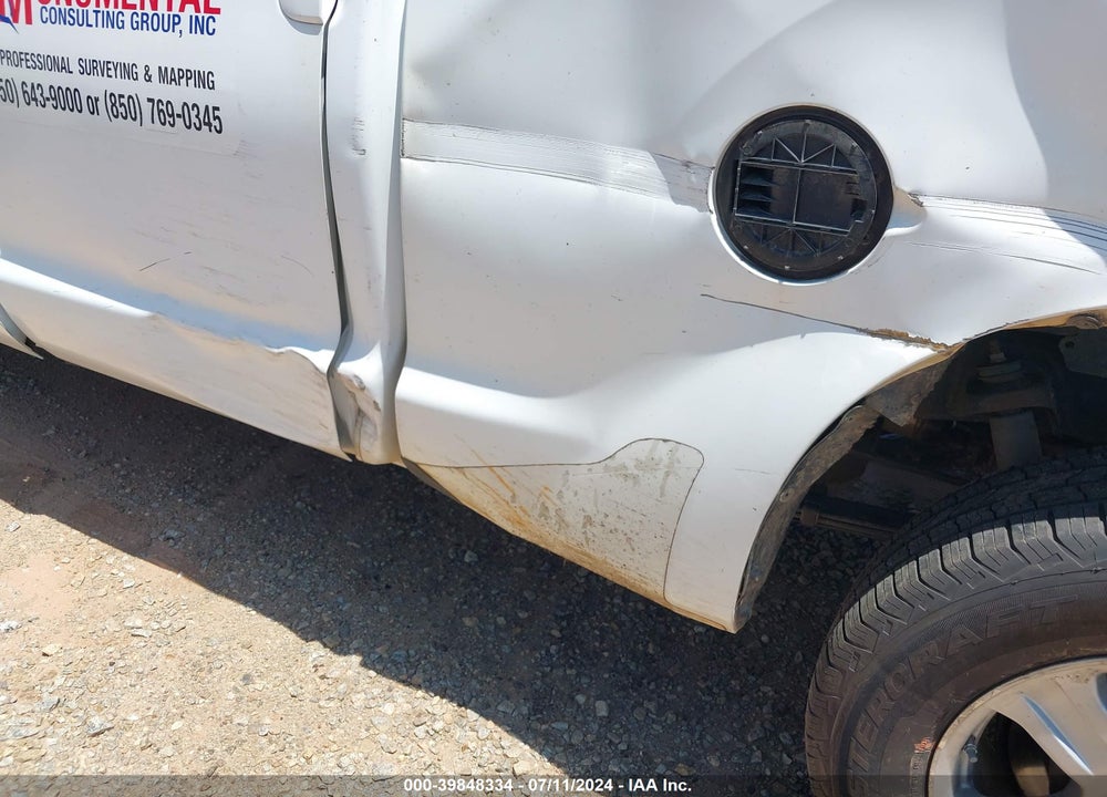 2011 TOYOTA TUNDRA GRADE 5.7L V8 VIN: 5TFRY5F15BX101767