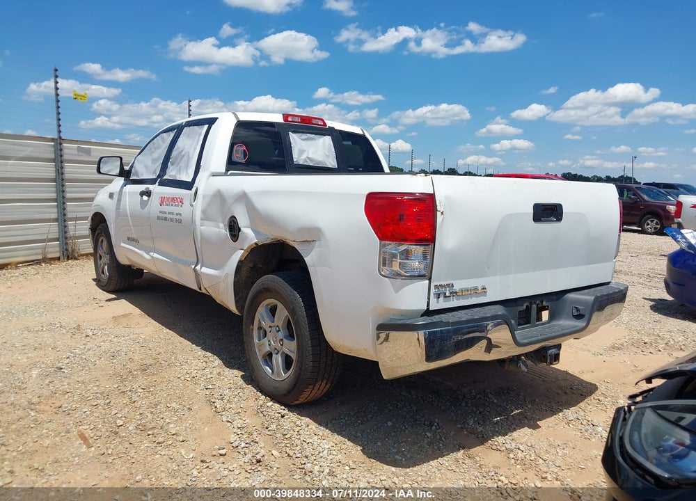 2011 TOYOTA TUNDRA GRADE 5.7L V8 VIN: 5TFRY5F15BX101767