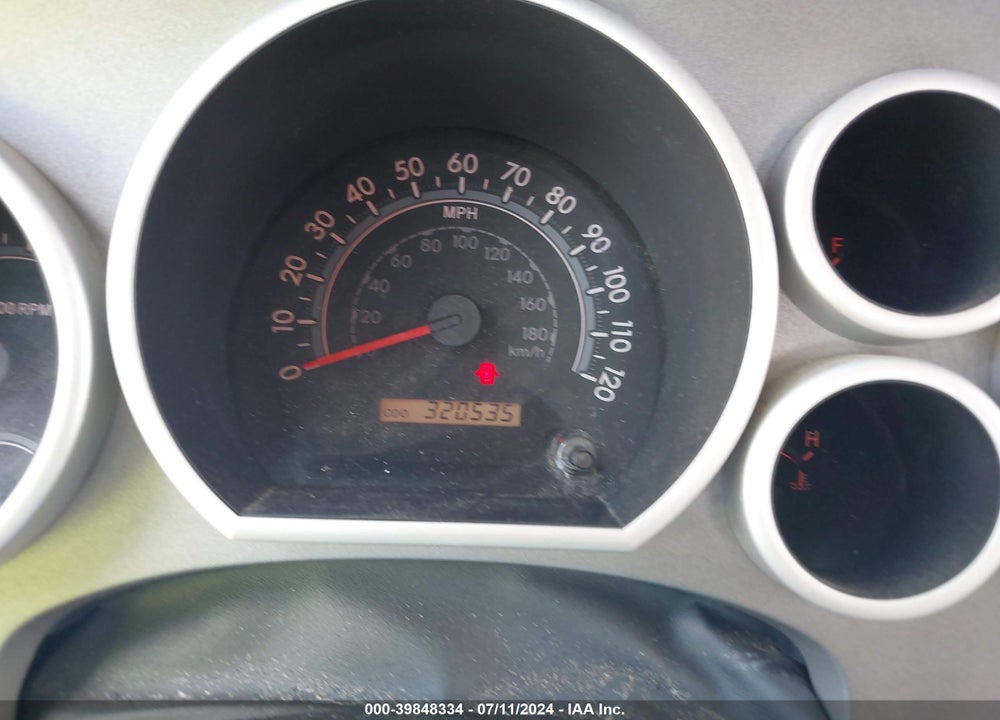 2011 TOYOTA TUNDRA GRADE 5.7L V8 VIN: 5TFRY5F15BX101767