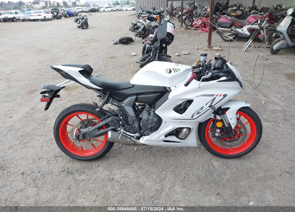 2023 YAMAHA YZFR7 VIN: JYARM38Y2PA002226