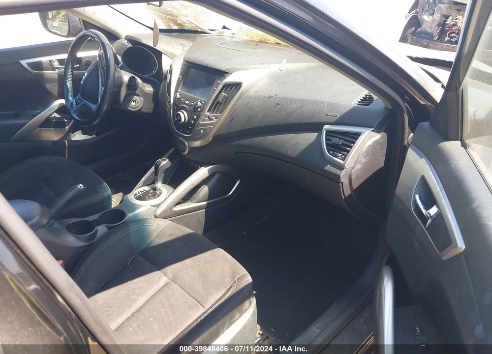2017 HYUNDAI VELOSTER VIN: KMHTC6AD3HU320700