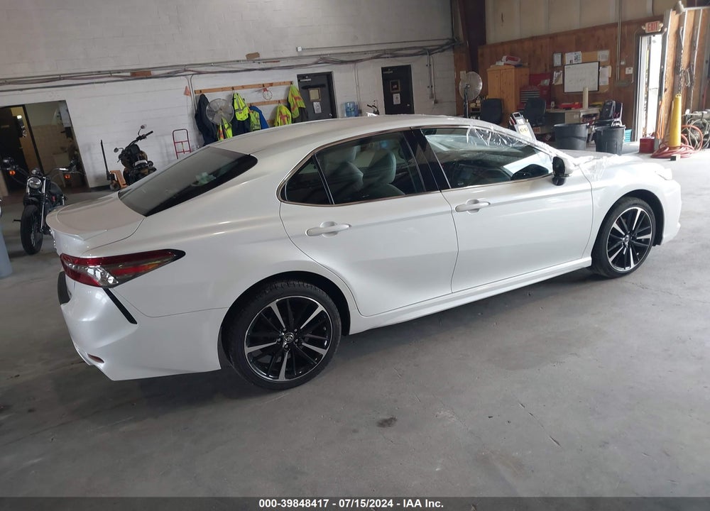 2018 TOYOTA CAMRY XSE VIN: 4T1B61HK2JU129396