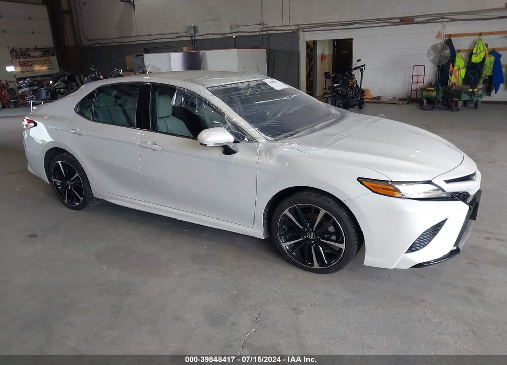 2018 TOYOTA CAMRY XSE VIN: 4T1B61HK2JU129396