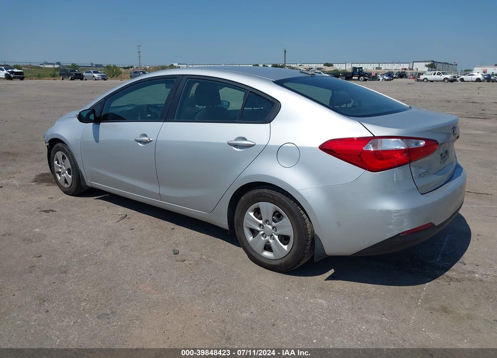 2015 KIA FORTE LX VIN: KNAFX4A60F5392387