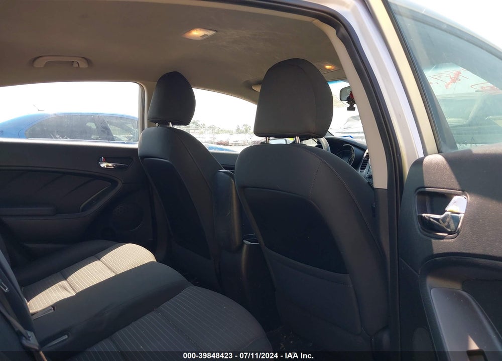 2015 KIA FORTE LX VIN: KNAFX4A60F5392387