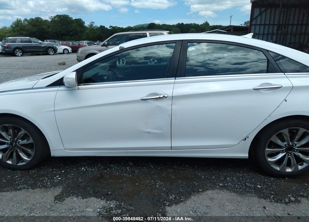 2011 HYUNDAI SONATA SE VIN: 5NPEC4AC8BH121636