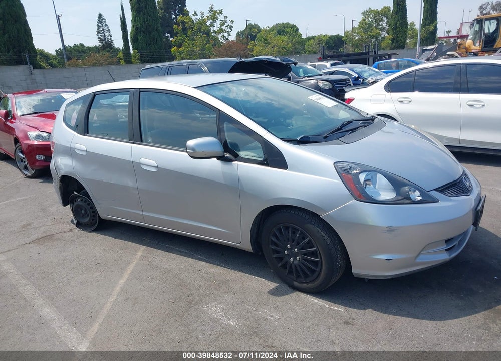 2012 HONDA FIT VIN: JHMGE8H30CS000164