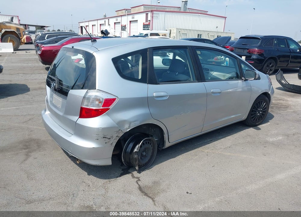 2012 HONDA FIT VIN: JHMGE8H30CS000164