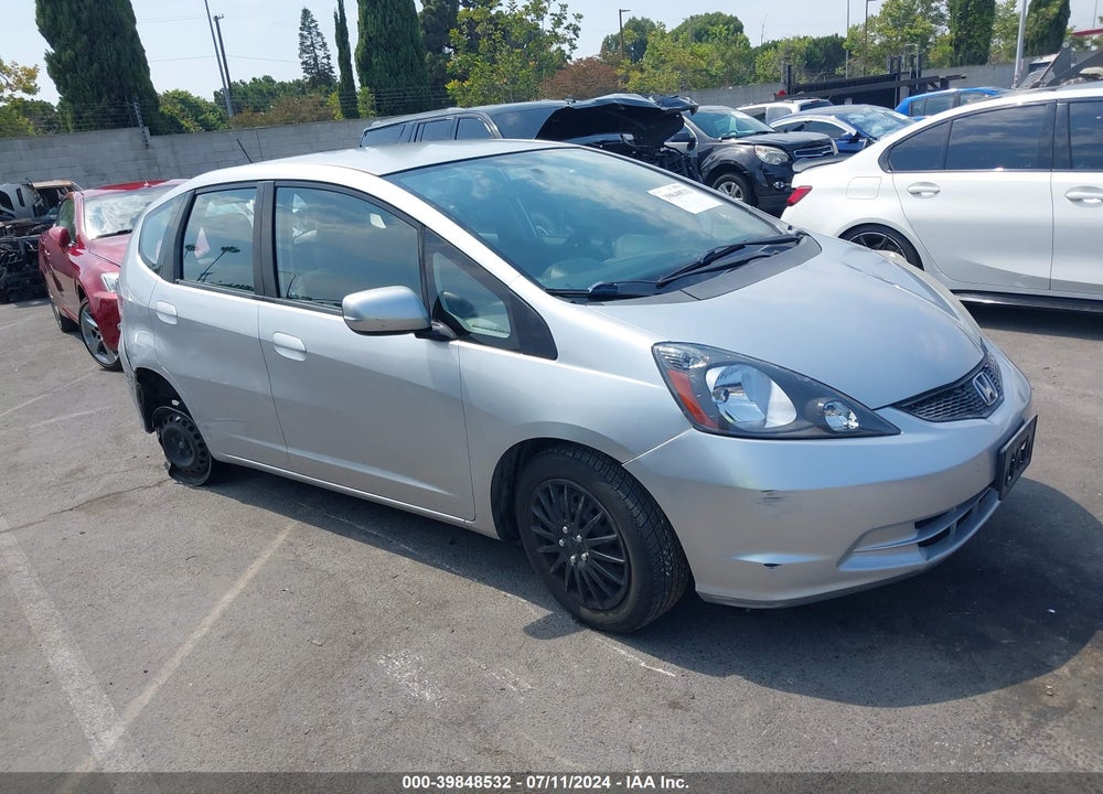 2012 HONDA FIT VIN: JHMGE8H30CS000164