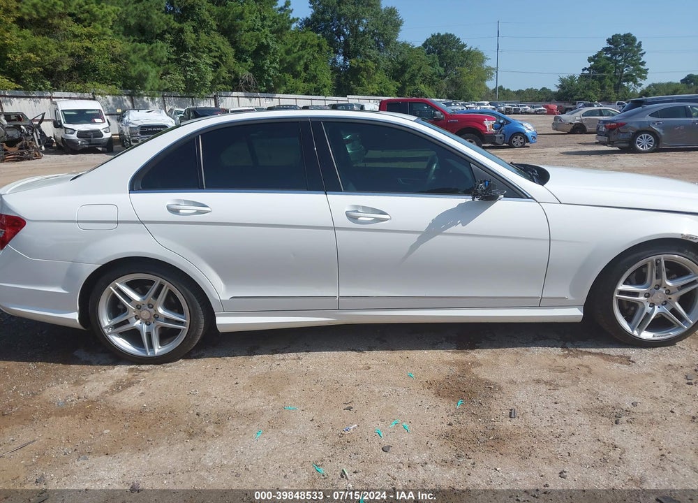 2013 MERCEDES-BENZ C 350 SPORT VIN: WDDGF5HB2DA800238