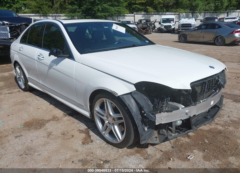 2013 MERCEDES-BENZ C 350 SPORT VIN: WDDGF5HB2DA800238