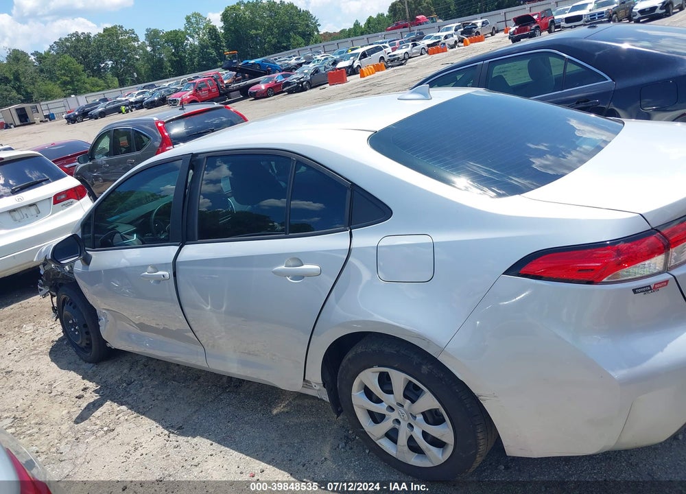 2022 TOYOTA COROLLA LE VIN: 5YFEPMAE5NP386298
