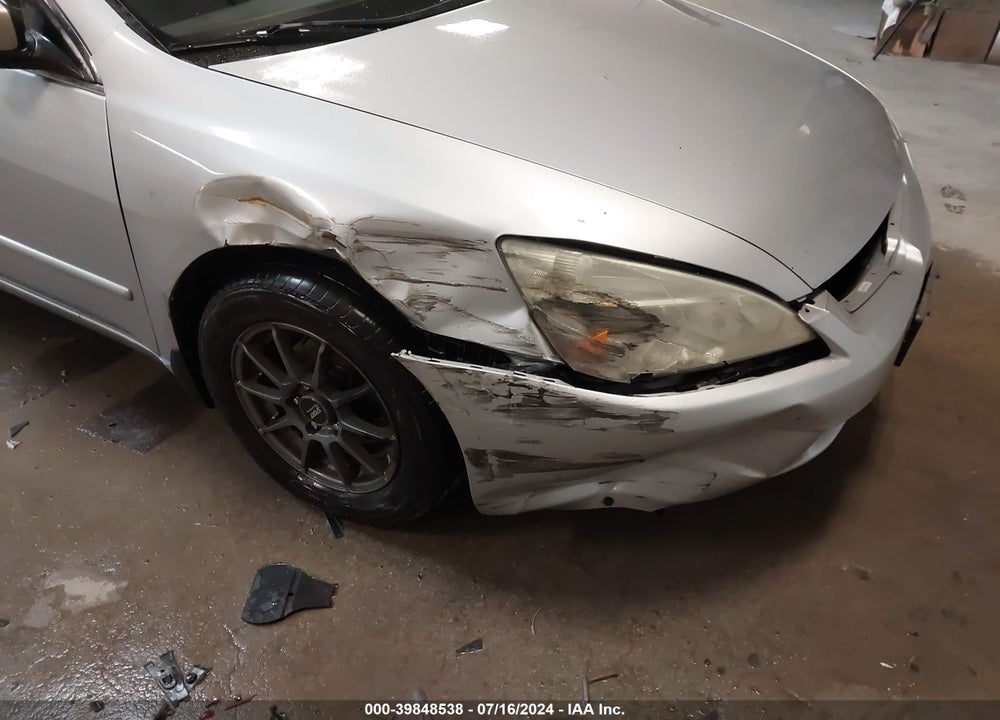 2005 HONDA ACCORD 3.0 EX VIN: 1HGCM66595A058893