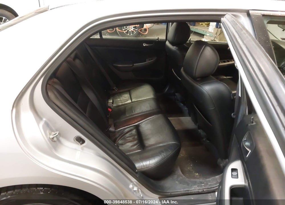 2005 HONDA ACCORD 3.0 EX VIN: 1HGCM66595A058893