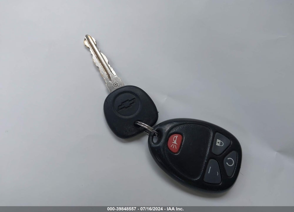 2008 CHEVROLET HHR LT VIN: 3GNCA53P28S699482