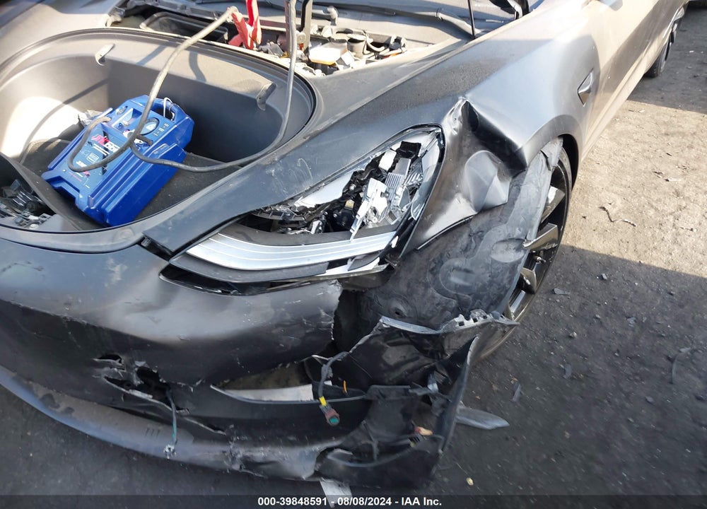 2018 TESLA MODEL 3 LONG RANGE/PERFORMANCE VIN: 5YJ3E1EB7JF081810